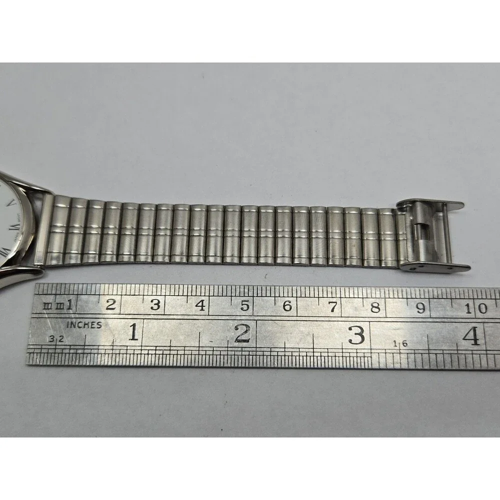 Unbranded item shows